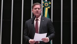 Marx Beltrão cobra solução pacífica para conflito em Palmeira e defende famílias que vivem há décadas na região