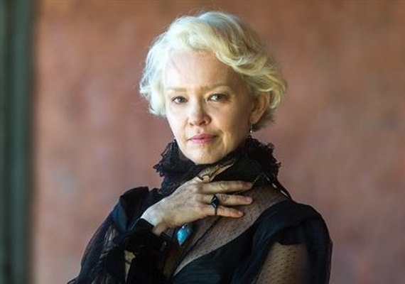 “Novo Mundo”: Julia Lemmertz entra na novela para atormentar Diara
