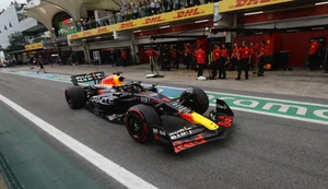 Verstappen crava pole para o GP de São Paulo de F1 antes de temporal