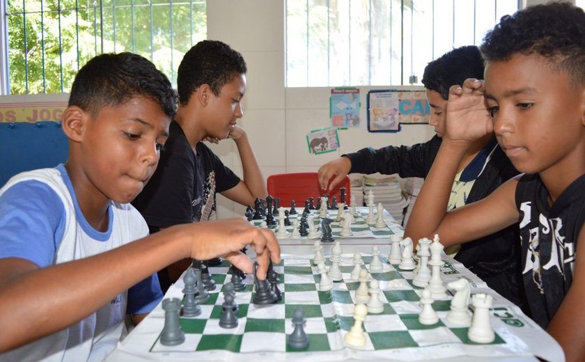 XADREZ CLUBE: HABILIDADES DO XADREZ NA ESCOLA