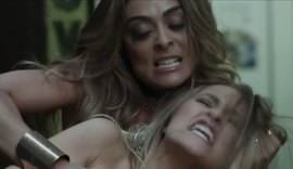 Vem por aí! Bibi dá uma surra em Carine em praça de Cabo Frio; veja as fotos