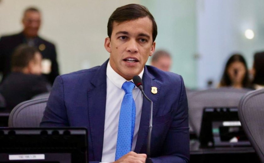 Projeto prevê isenção de taxa na emissão de 2ª via de RG para idosos e pessoas carentes