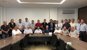 Por aclamação, Jubson Uchôa é reeleito presidente da Ademi-AL