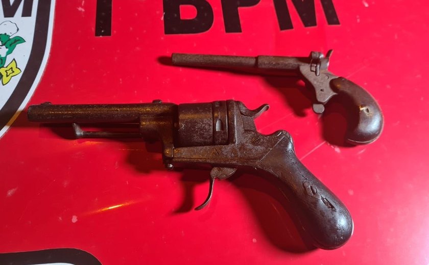 Polícia Militar recupera mais duas armas furtadas do Instituto Histórico