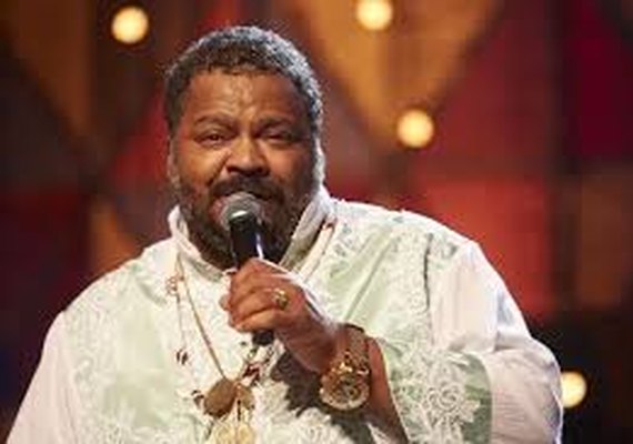 Arlindo Cruz é internado às pressas e preocupa fãs