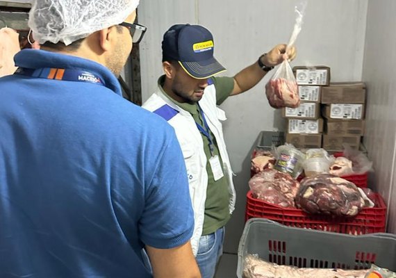 Vigilância Sanitária apreende 200 kg de alimentos estragados