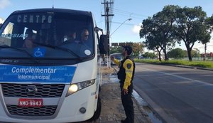 Transportes complementares são flagrados cometendo irregularidades