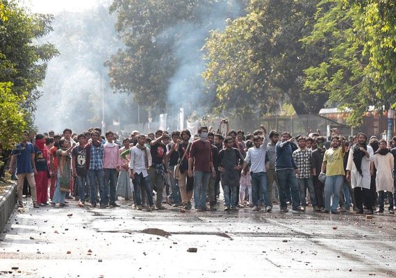 Manifestantes protestam em Blangadesh contra usina térmica perto de reserva