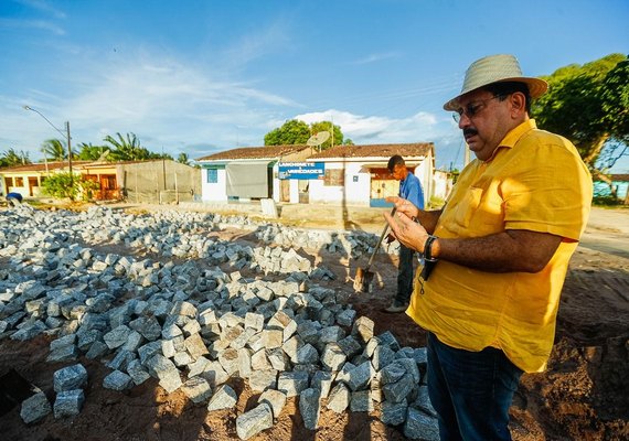 Prefeitura de Rio Largo garante pavimentação e drenagem no Vila Rica