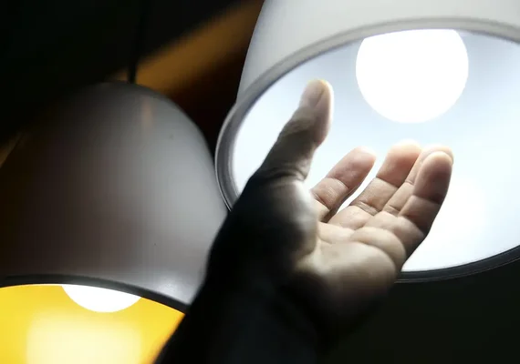 Gratuidade em conta de luz para baixa renda vai à sanção presidencial