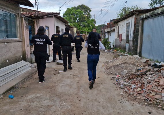 Preso idoso acusado de vários crimes contra ex-namorada também idosa