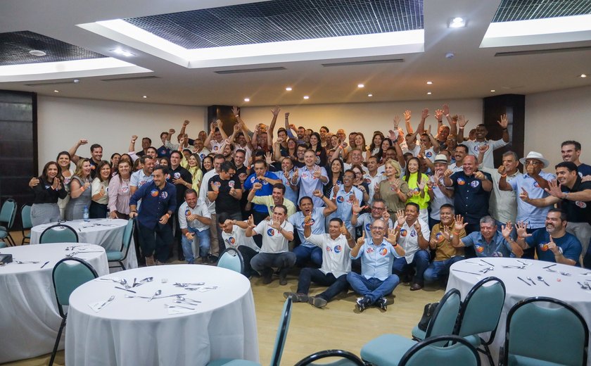 Paulo Dantas reúne mais de 80 prefeitos e mostra força em apoio a Renan Filho