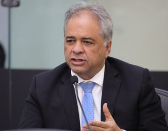 Silvio Camelo propõe sessão especial em homenagem aos cinco anos do Cartão Escola 10