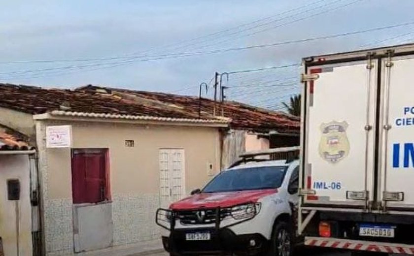 Atentado mata uma pessoa e deixa outras duas feridas no Pontal da Barra