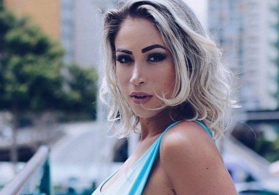 Veja lista! Ex-Panicat Carol Narizinho estará no reality da Record  'A Fazenda 12'