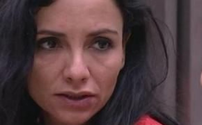 Marinalva diz que Emilly é decepção e nem ela nem Marcos merecem vencer