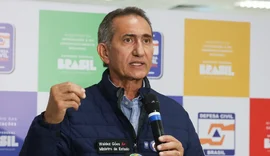 Governo anuncia envio de equipes para região destruída por ciclone