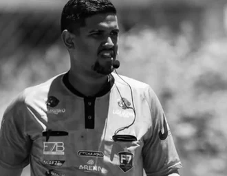 Árbitro de futebol society morre após colisão entre moto e carro em Maceió