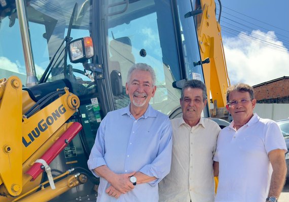 Deputado Paulão destina investimentos para saúde, infraestrutura e agricultura familiar de Branquinha