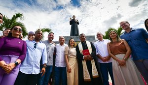 Governador participa das comemorações dos 131 anos de São Luís do Quitunde