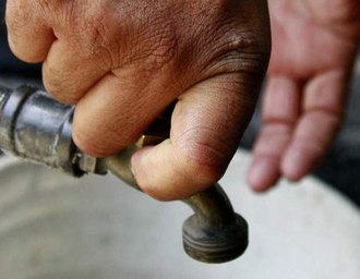 Moradores da Barra Nova denunciam falta de água há mais de 15 dias