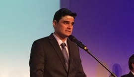 Marcone Tavares dá palestra no evento Somos Multi 26, em São Paulo