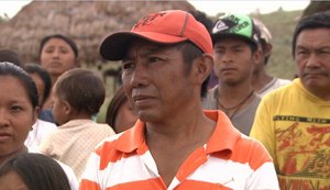 ‘Foi tudo para o fundo’ diz índio que perdeu casa após enxurrada em Roraima