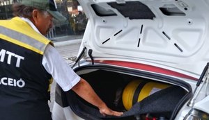 Fiscalização da SMTT autua táxis por uso irregular do GNV