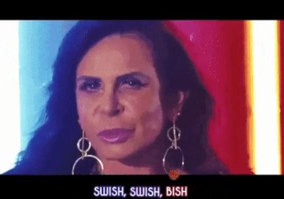 Katy Perry elogia Gretchen em vídeo: 'Ela é a internet'