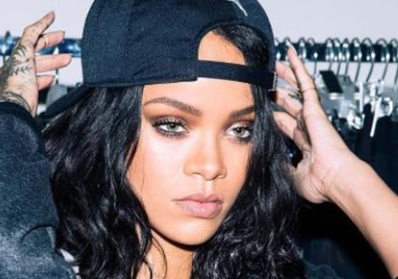 Rihanna gasta parte de sua fortuna em nova mansão