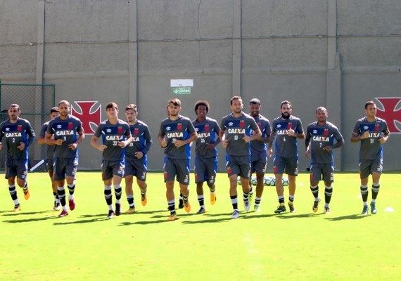 Vasco aproveita tempo sem jogar para tentar equilibrar elenco