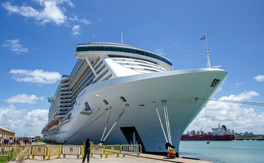 'Maceió parece que foi esculpida por Deus', diz turista que retorna à cidade pela quarta vez