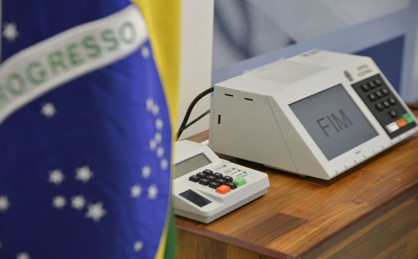 Lula tem 30%, Bolsonaro, 16%, e Marina, 15%, aponta pesquisa Datafolha para 2018