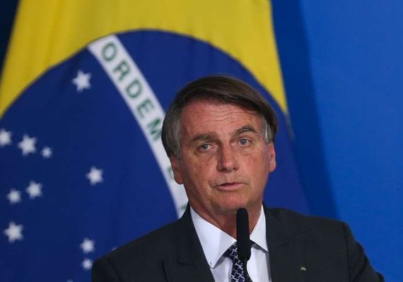 Presidente Jair Bolsonaro concede indulto de Natal