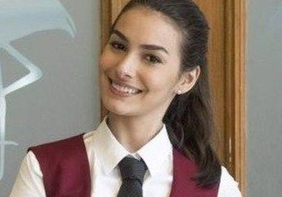 'Rock Story': Yasmin vai trabalhar em churrascaria e dá chilique com salário