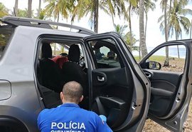Polícia Civil investiga morte de empresário encontrado dentro de carro na Praia da Sereia