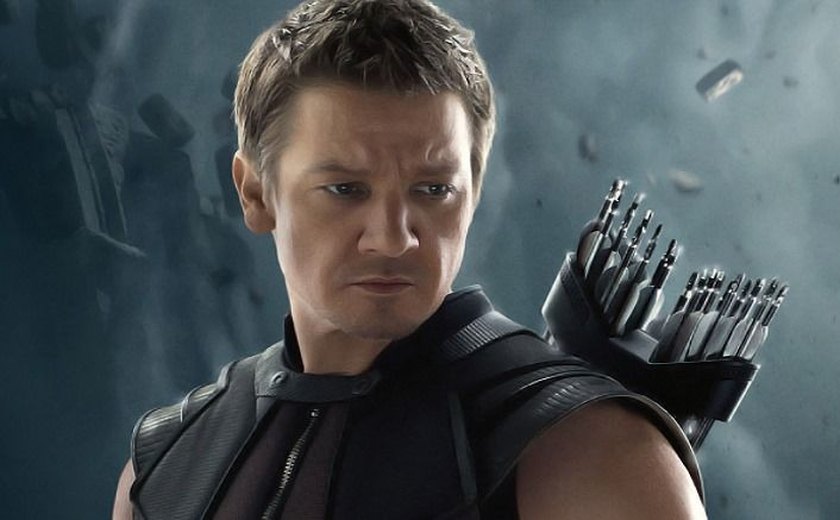 Renner, o Gavião Arqueiro dos Vingadores, quebra os dois braços em filmagens