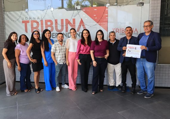 Jornalistas têm um dia de aprendizado no estúdio da Tribuna Hoje TV