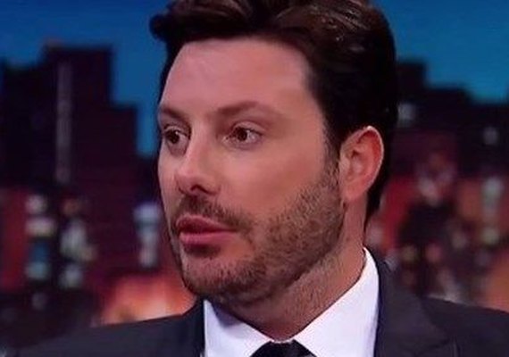 Danilo Gentili se revolta com Gaby Amarantos e defende Silvio Santos