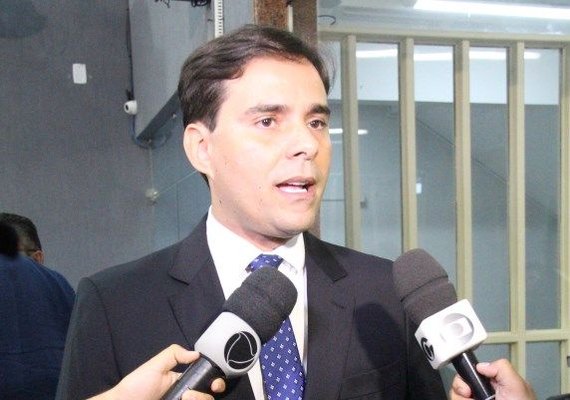 Nome da oposição ao Governo pode ser o de Kelmann Vieira