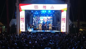 Saurê Palmares reúne multidão em noite cheia de música e dança em Maceió
