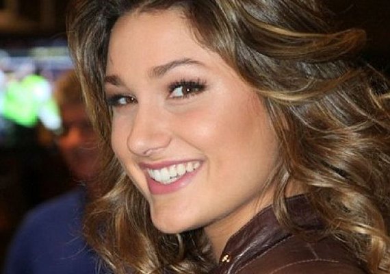 Sasha Meneghel chega à marca de 1 milhão de seguidores em rede social