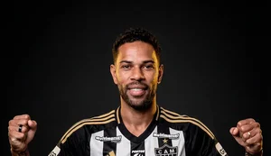 Atlético-MG anuncia contratação do lateral-esquerdo Renan Lodi