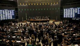 Câmara dos Deputados aprova urgência para reforma trabalhista