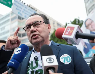 Candidatos derrotados adotam posições diferentes diante do 2º turno entre Lula e Flávio Bolsonaro
