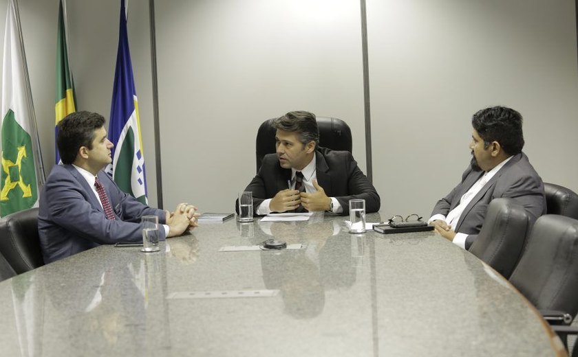 Prefeito solicita cruzamento de dados do INSS com o Iprev