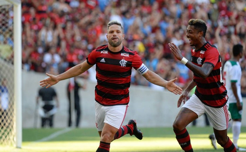 Com golaço de bicicleta de Diego, Flamengo goleia a Cabofriense