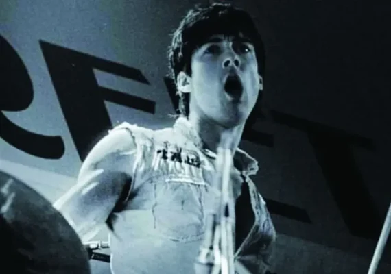 Morre Rob Hirst, baterista do Midnight Oil, aos 70 anos