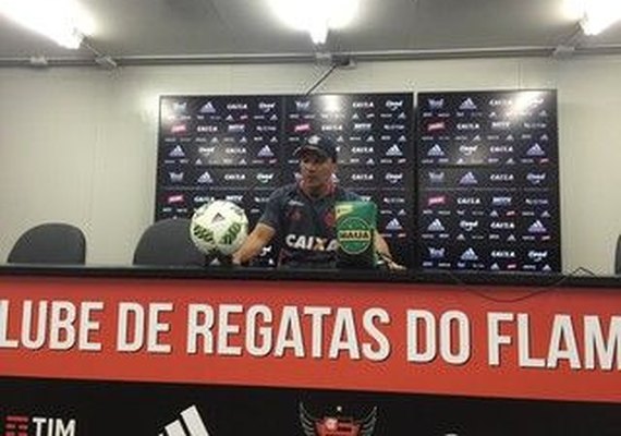 Zé Ricardo ignora provocações do Botafogo e quer variações para vencer