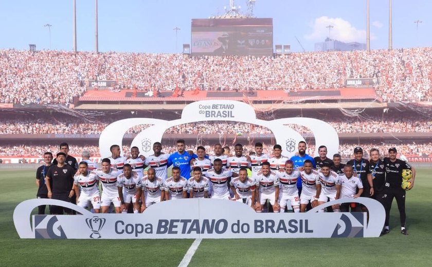 São Paulo segura empate com Flamengo e vence a Copa do Brasil pela primeira vez